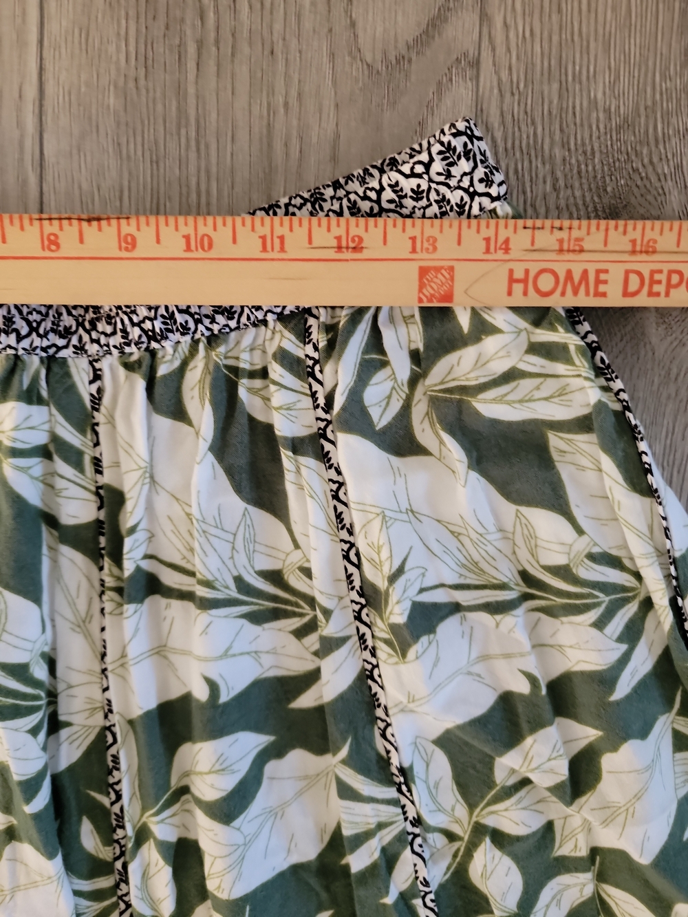 Philosophy Olive Green and White Floral Maxi Skirt with Yellow Border - Picture 4 of 8